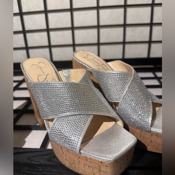 Nwt...Jessica Simpson basima silver cork platforms - Picture 4 of 7